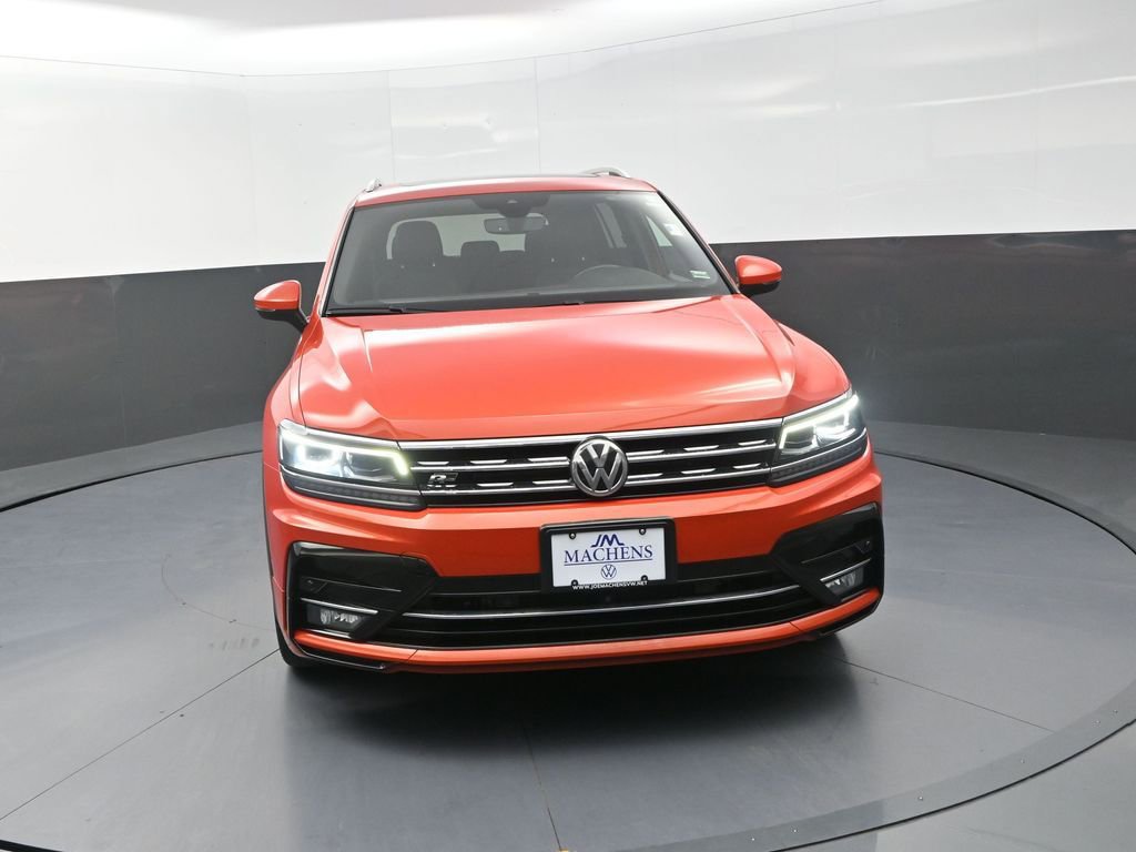 Used 2018 Volkswagen Tiguan SEL Premium AWD/4WD image 2
