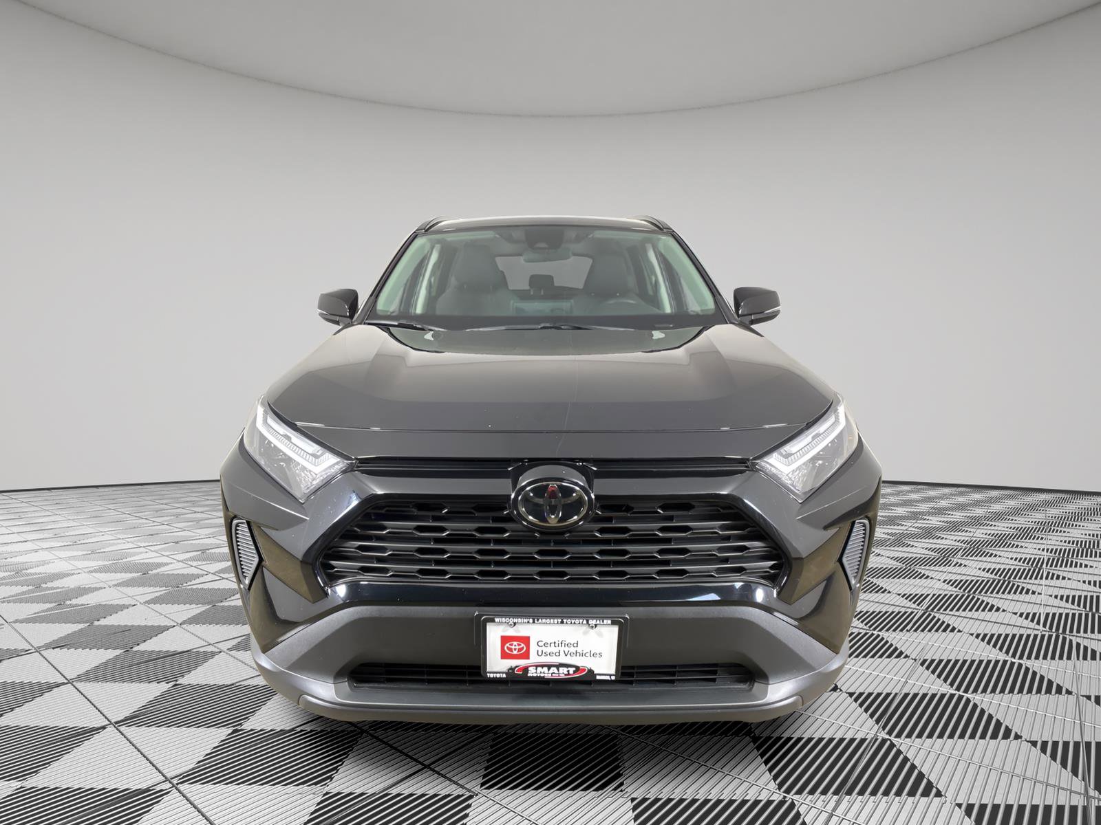 Used 2024 Toyota RAV4 XLE image 8