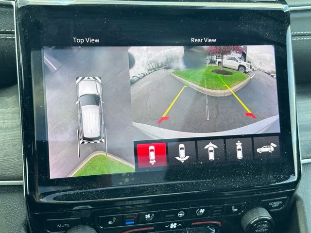 Used 2024 Jeep Grand Cherokee L Limited w/ Luxury Tech Group II image 17