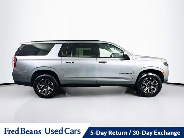 Used 2023 Chevrolet Suburban Z71 w/ Luxury Package image 10