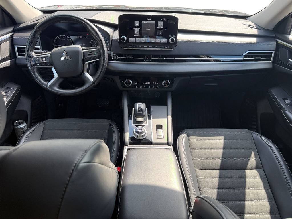 Used 2024 Mitsubishi Outlander SE FWD image 10