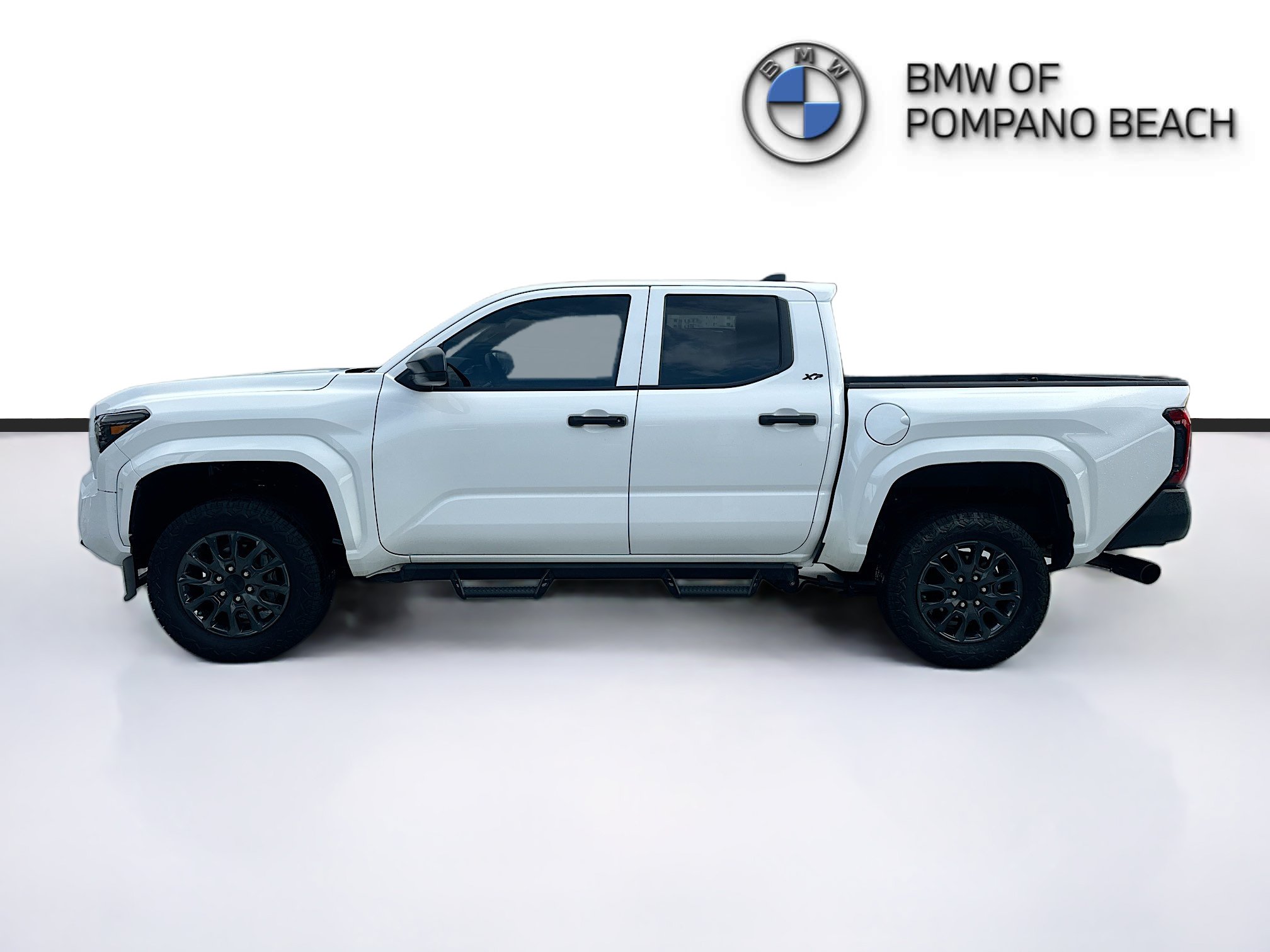 Used 2025 Toyota Tacoma SR RWD image 3