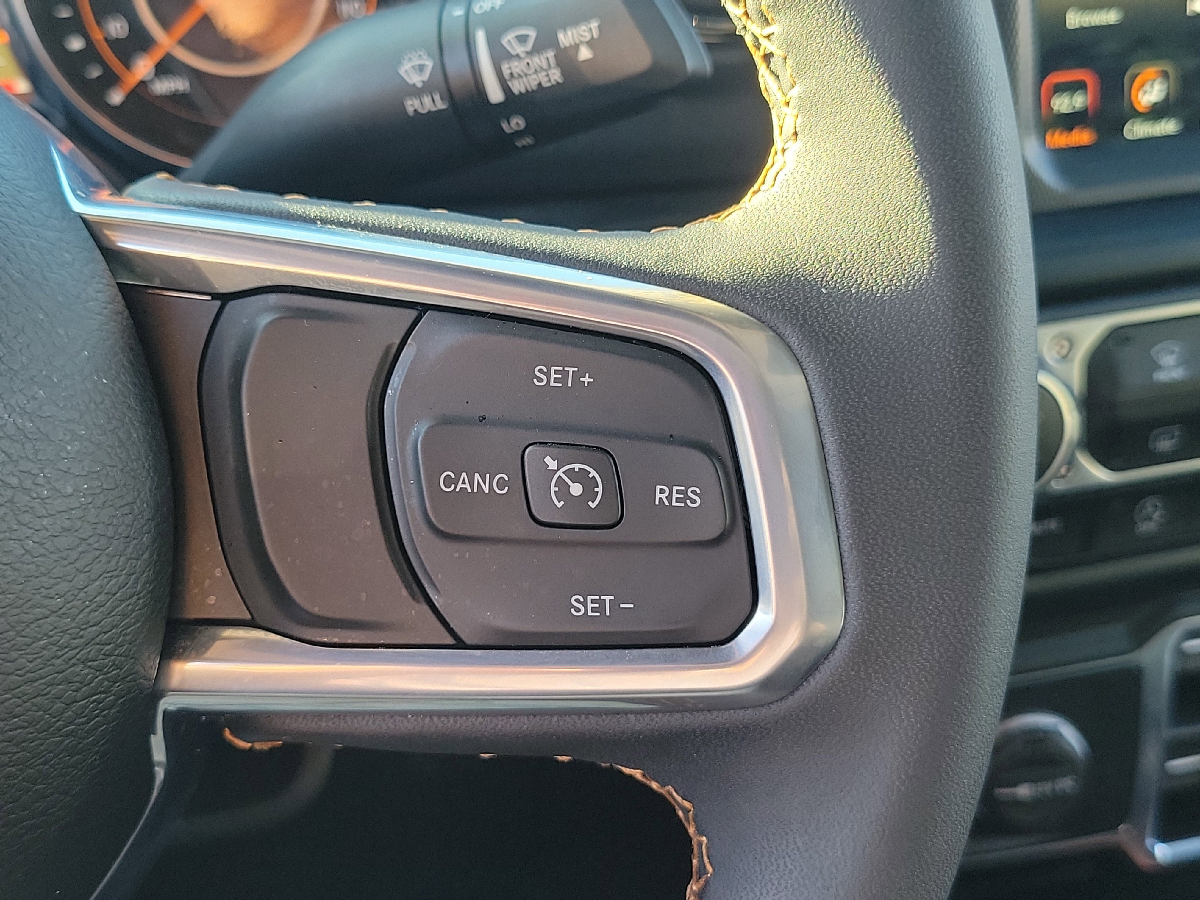 Used 2023 Jeep Gladiator Overland image 27