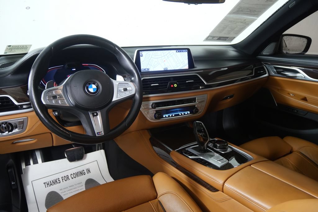Used 2022 BMW 740i xDrive w/ M Sport Package AWD/4WD image 18