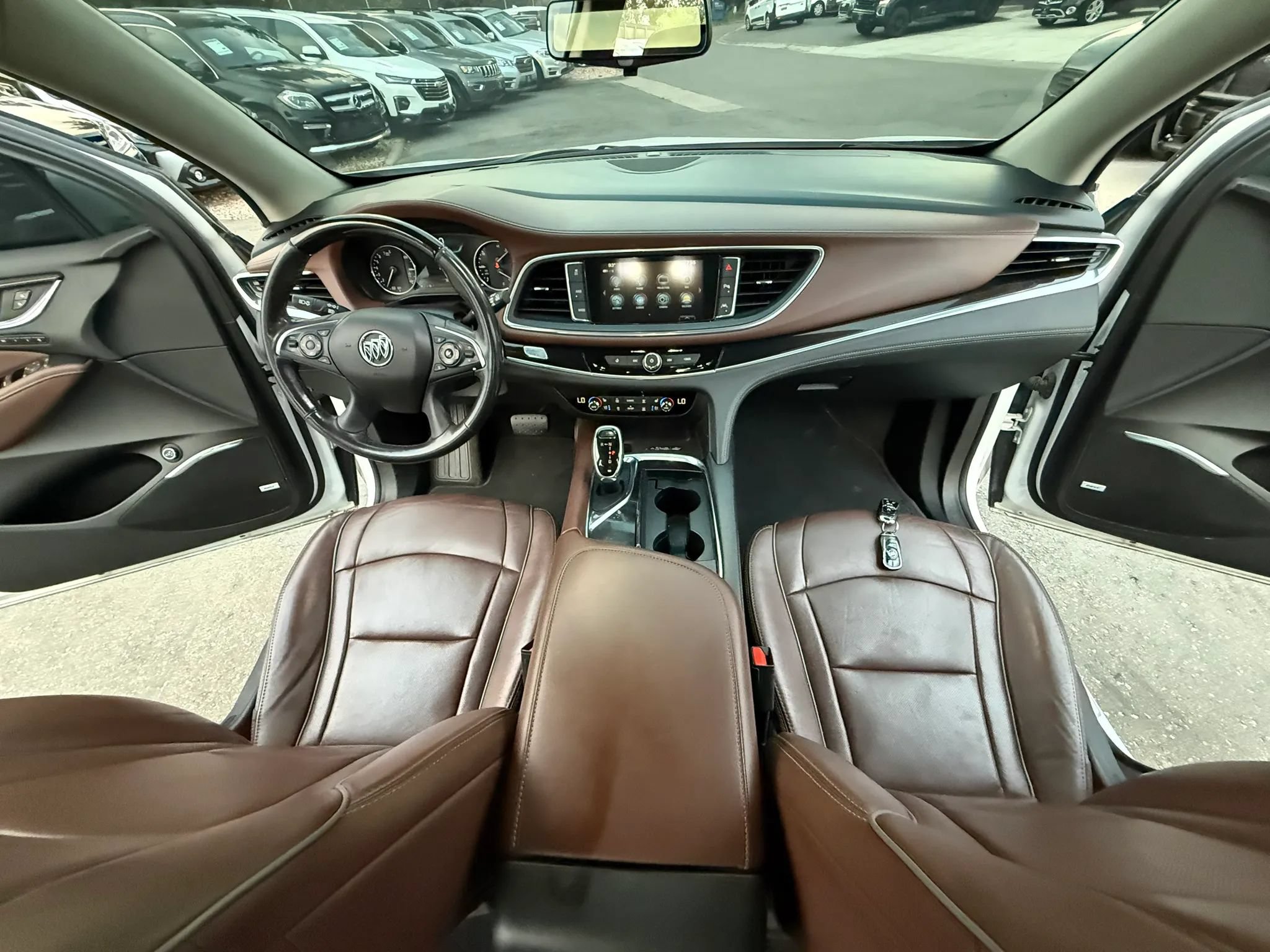 Used 2019 Buick Enclave Avenir w/ Avenir Technology Package AWD/4WD image 22