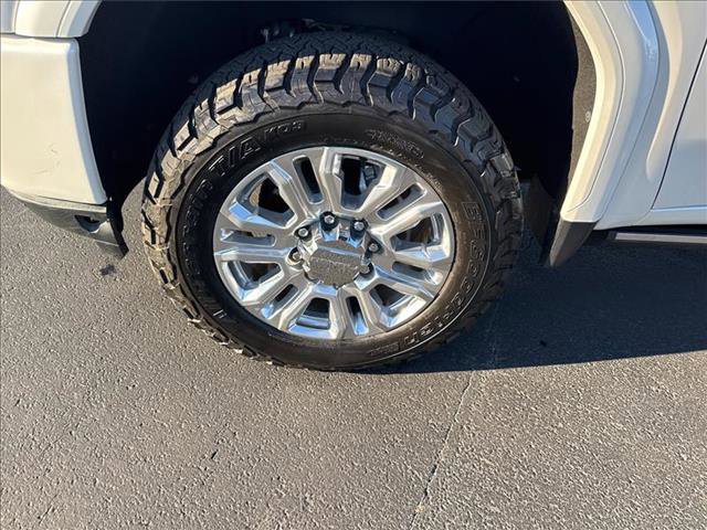 Used 2022 GMC Sierra 3500 Denali w/ Denali Ultimate Package image 15