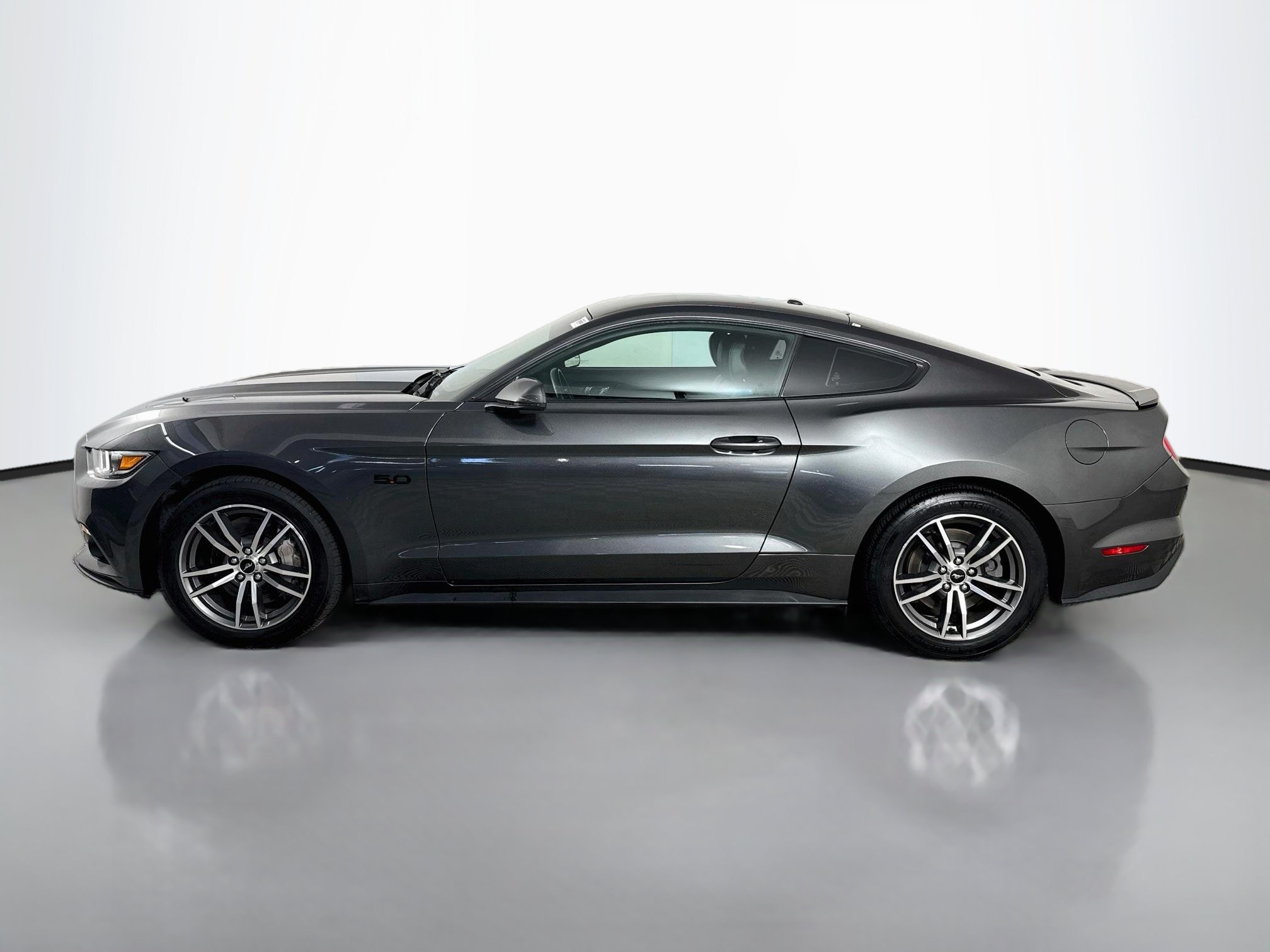 Used 2016 Ford Mustang GT Premium w/ Enhanced Security Package RWD image 6