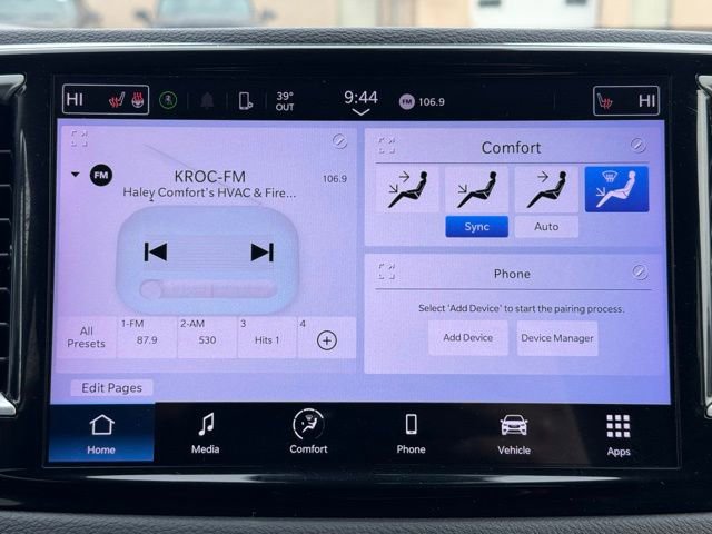 Used 2022 Chrysler Pacifica Touring-L FWD image 3