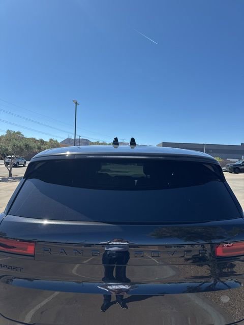 Used 2024 Land Rover Range Rover Sport SE image 9