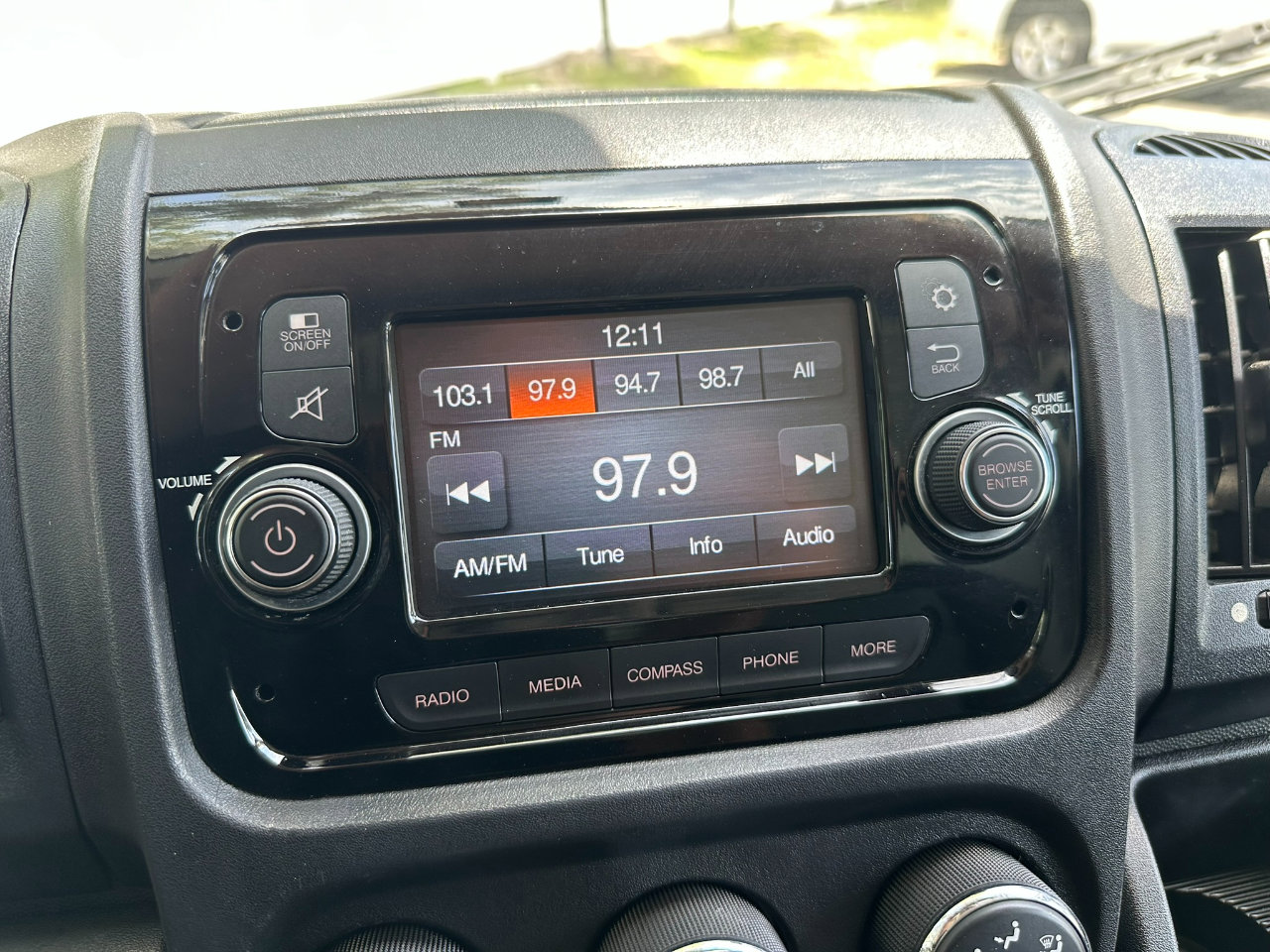 Used 2018 RAM ProMaster 3500 w/ Interior Convenience Group image 28