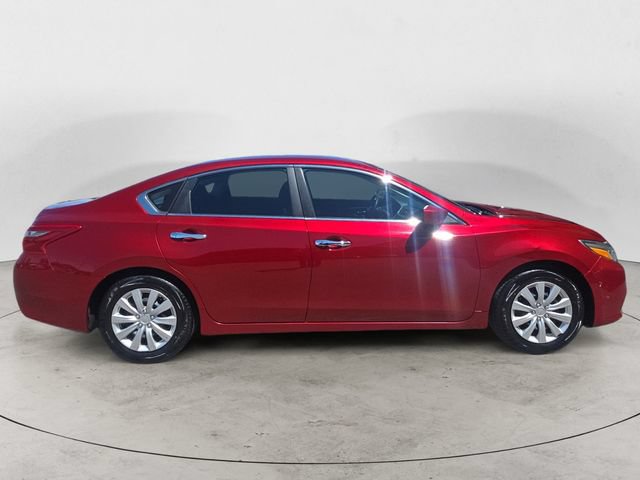 Used 2018 Nissan Altima 2.5 S w/ S Convenience Package FWD image 6