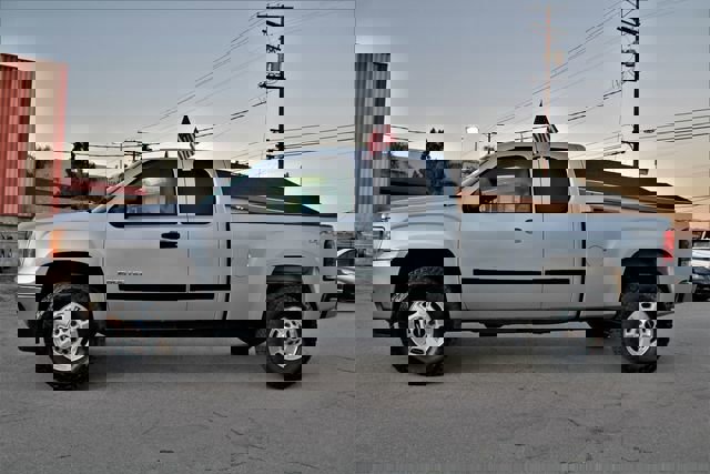 Used 2012 GMC Sierra 2500 SLE w/ SLE Preferred Package image 3