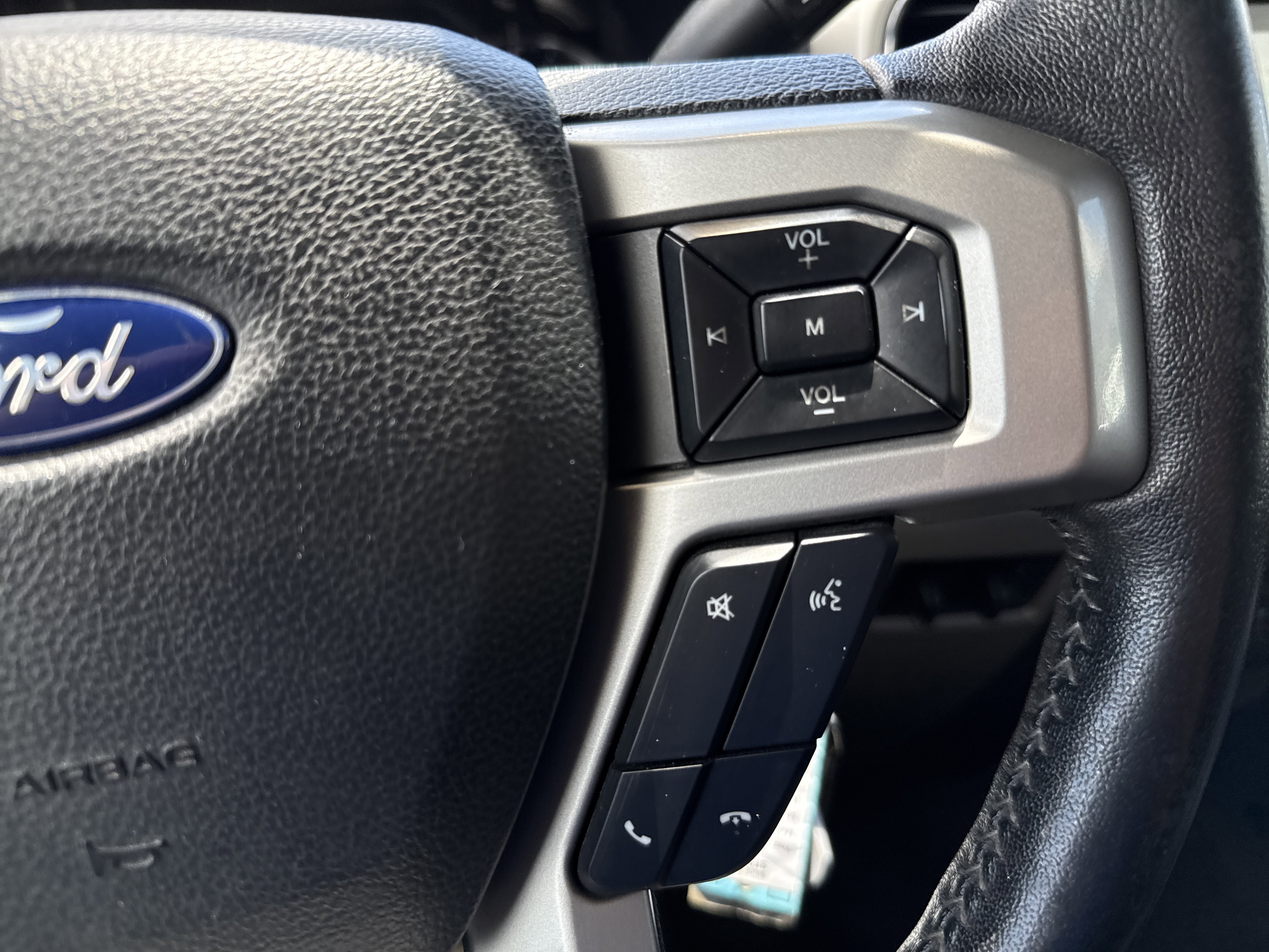 Used 2019 Ford F350 Lariat w/ Camper Package AWD/4WD image 21