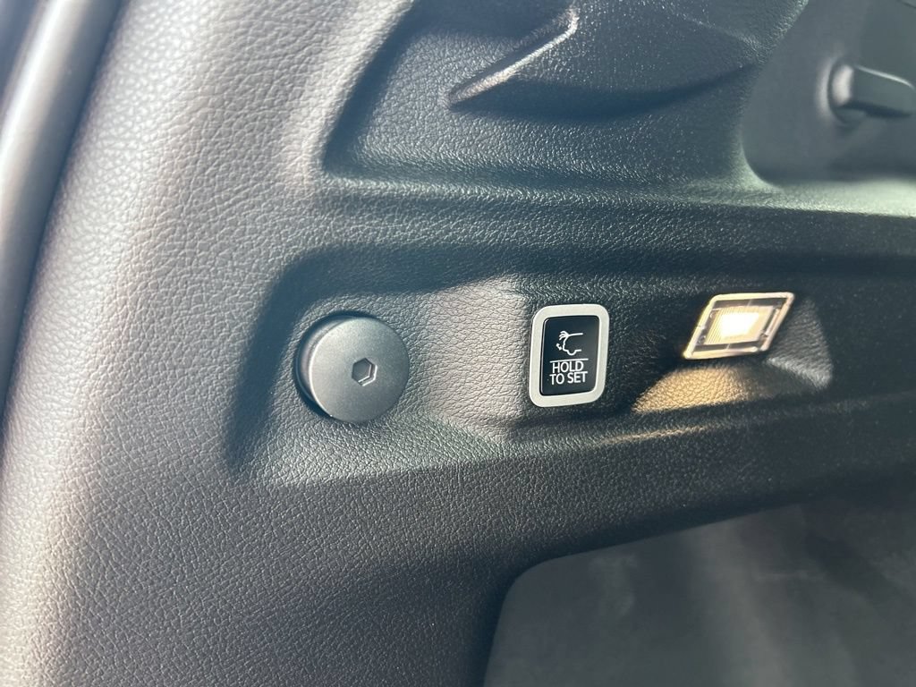 Certified 2024 Jeep Grand Cherokee L Limited RWD image 53