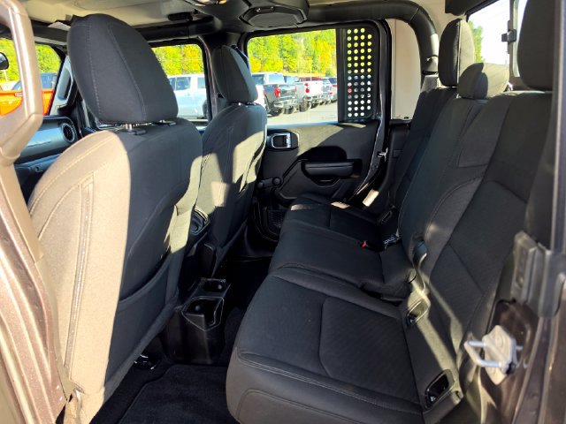 Used 2022 Jeep Gladiator Sport AWD/4WD image 10