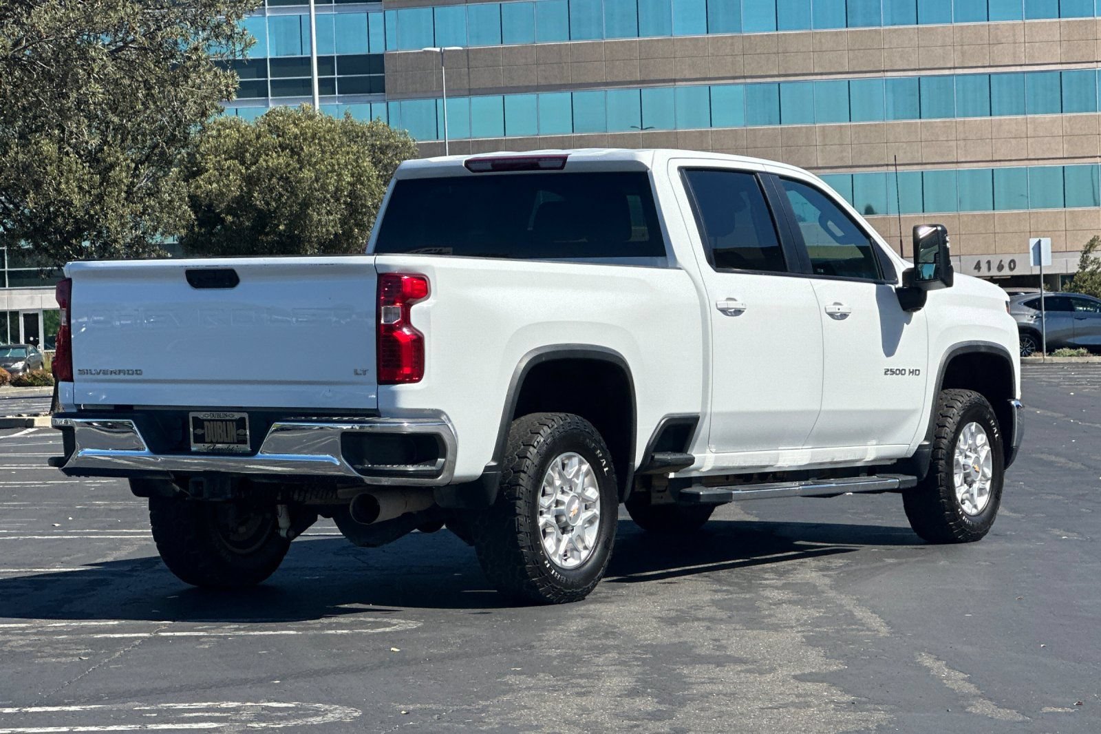 Used 2024 Chevrolet Silverado 2500 LT AWD/4WD image 4