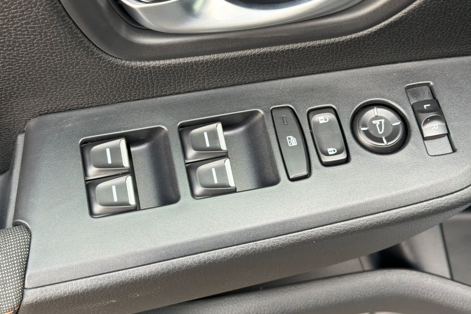 New 2026 Honda Pilot Sport image 15