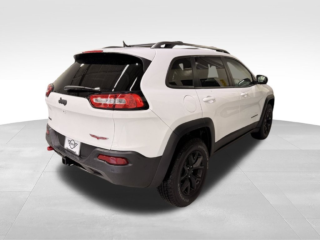 Used 2015 Jeep Cherokee Trailhawk w/ Comfort/Convenience Group AWD/4WD image 6