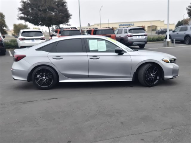 Used 2025 Honda Civic Sport image 3