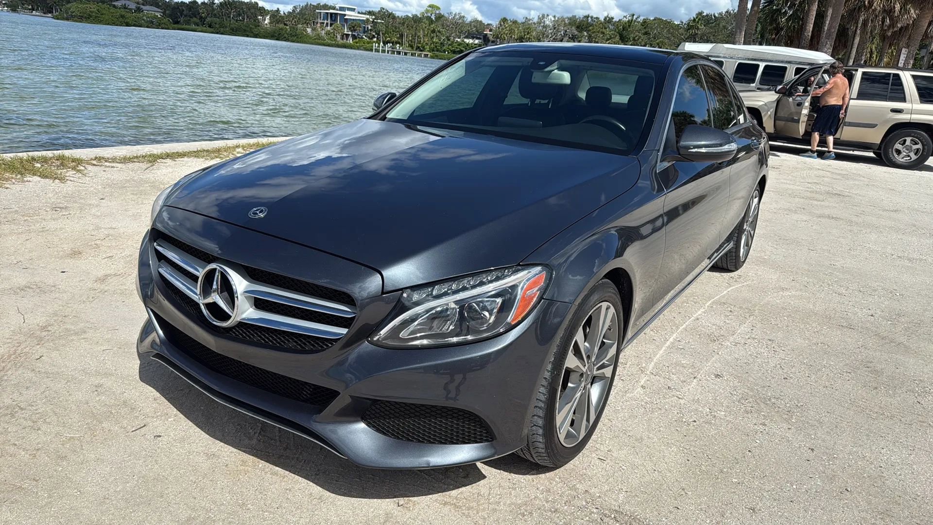 Used 2015 Mercedes-Benz C 300 Sedan image 5