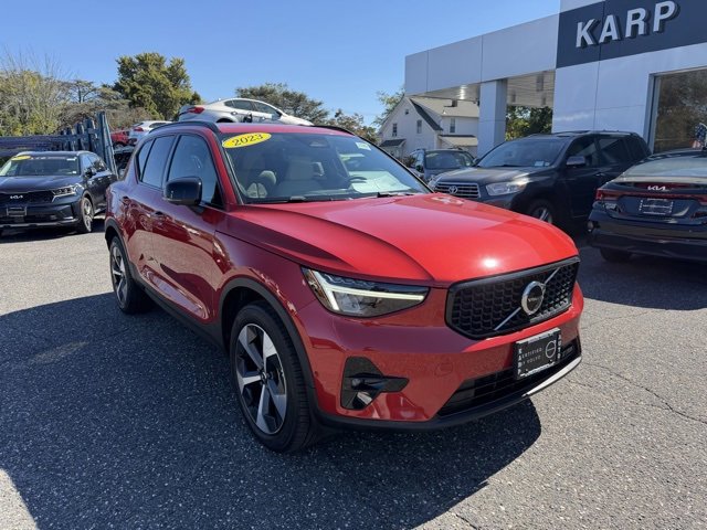 Certified 2023 Volvo XC40 B5 Plus w/ Driver Assist Package image 1