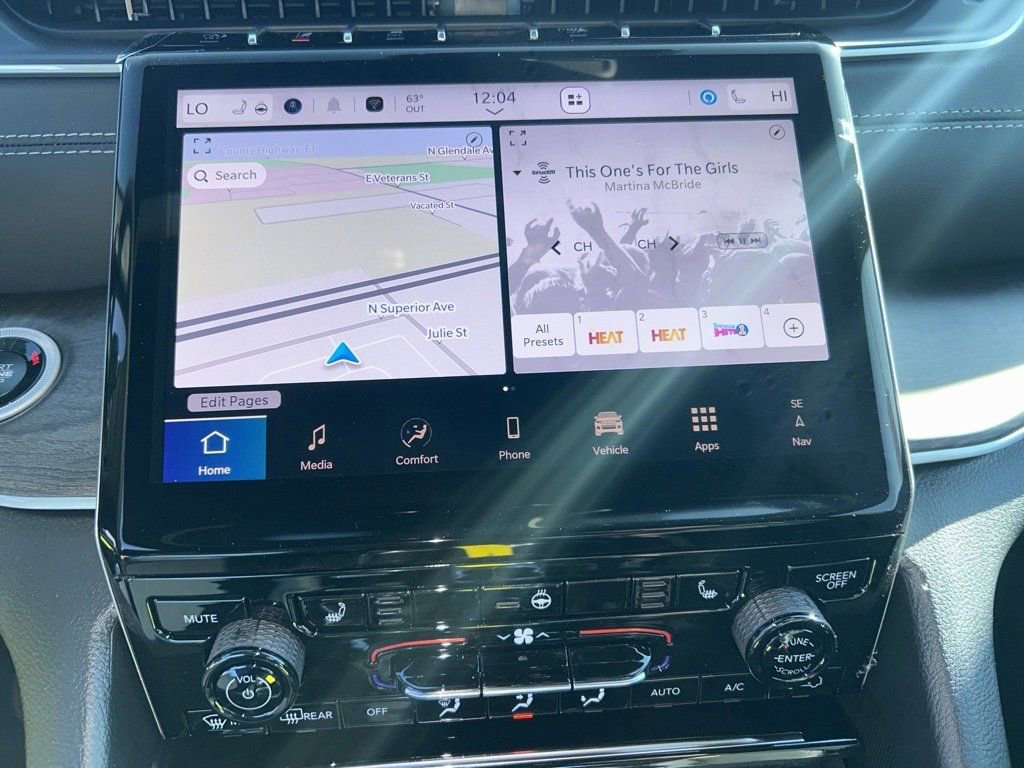 New 2025 Jeep Grand Cherokee L Limited w/ Black Appearance Package image 27