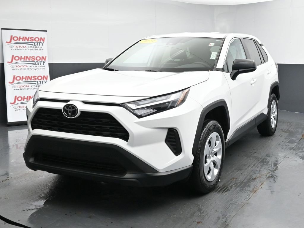 Used 2023 Toyota RAV4 LE image 4