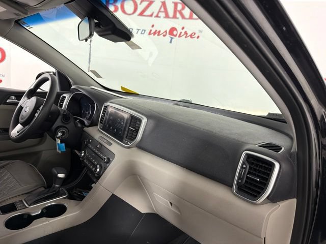 Used 2020 Kia Sportage LX w/ LX Popular Package AWD/4WD image 17