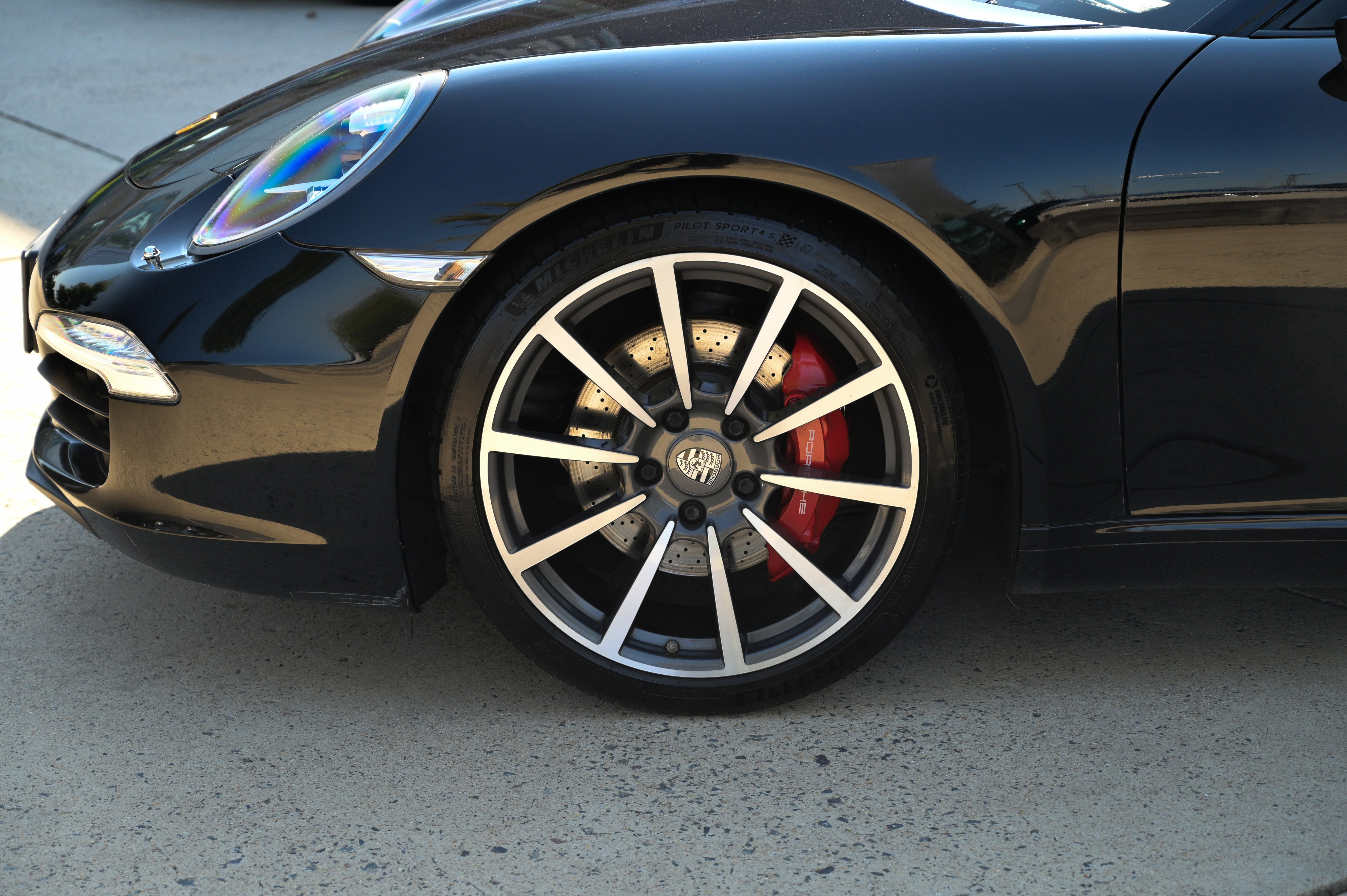 Used 2013 Porsche 911 Carrera S image 9