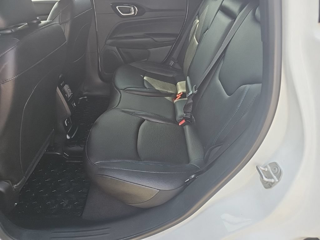 Certified 2026 Jeep Compass Limited AWD/4WD image 18