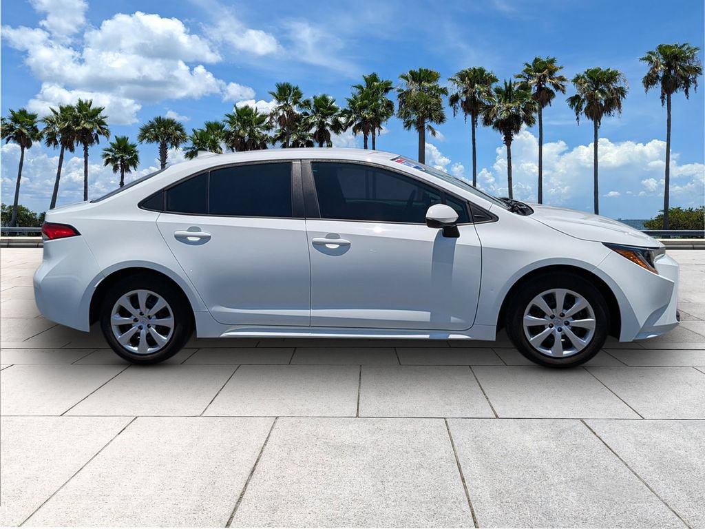 Used 2024 Toyota Corolla LE FWD image 8