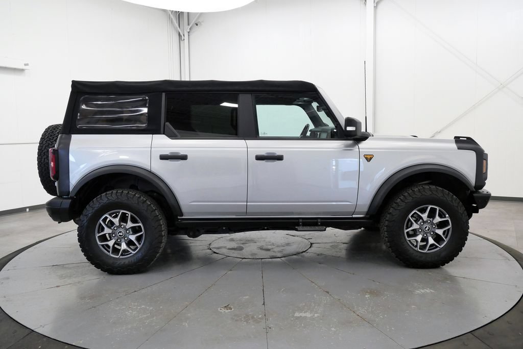 Used 2022 Ford Bronco Badlands AWD/4WD image 8