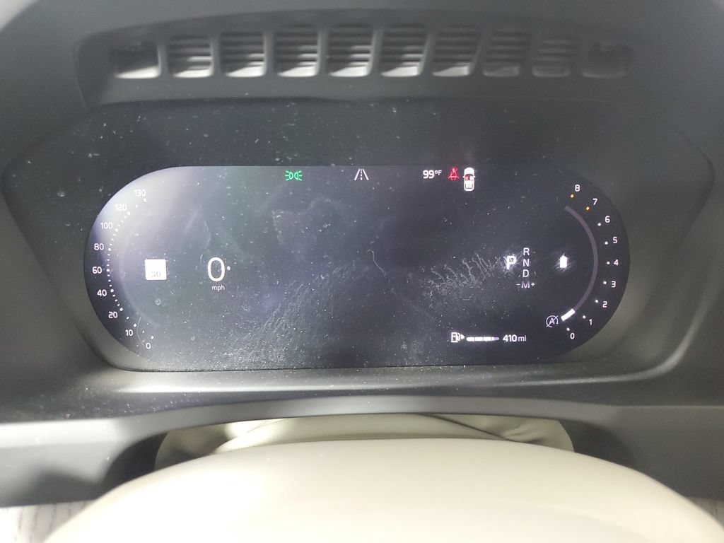 Certified 2025 Volvo XC90 B5 Plus w/ Protection Package AWD/4WD image 28
