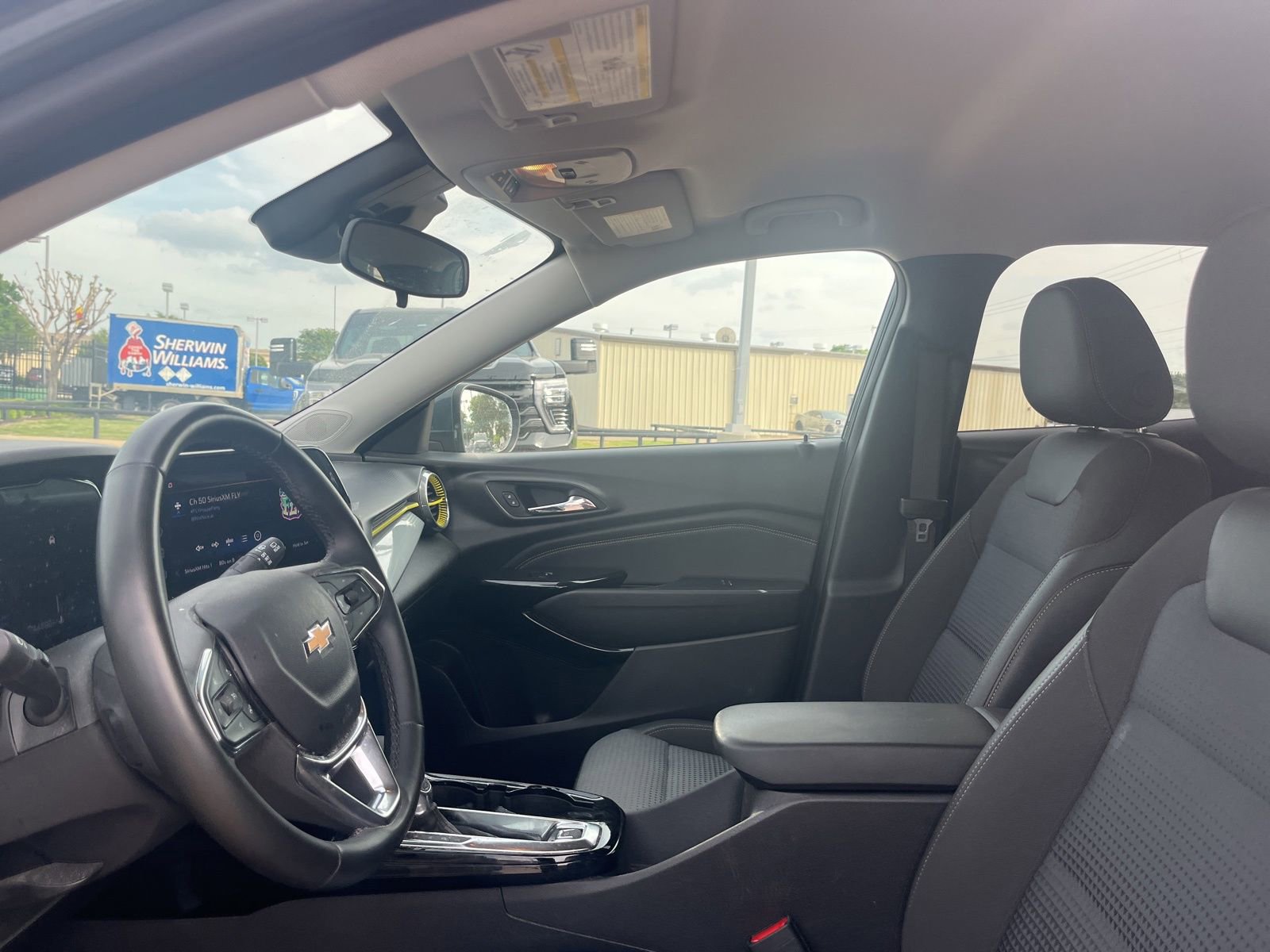 Used 2025 Chevrolet Trax LT w/ Driver Confidence Package FWD image 6