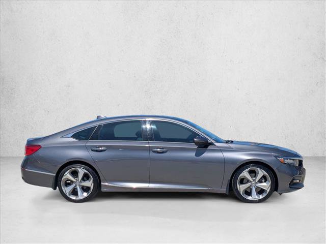Used 2018 Honda Accord Touring image 4