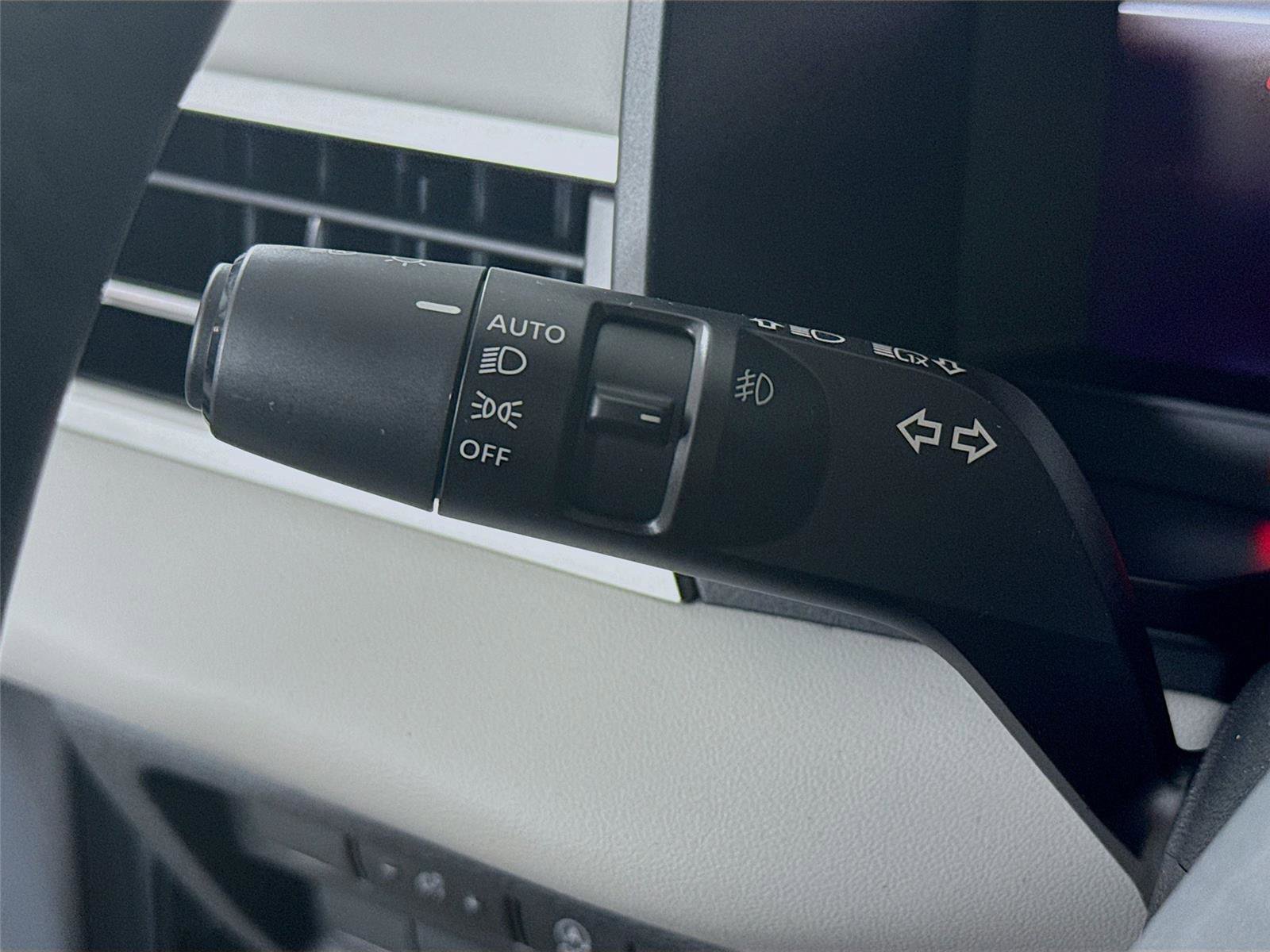 New 2026 Mitsubishi Outlander SE image 5