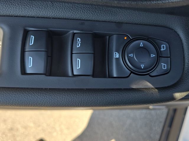 Used 2024 GMC Terrain Denali w/ Denali Premium Package AWD/4WD image 29