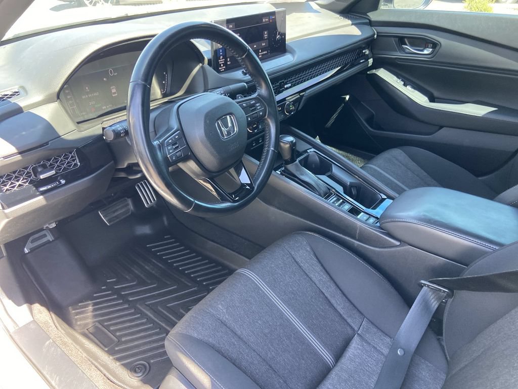 Used 2023 Honda Accord Sport image 6