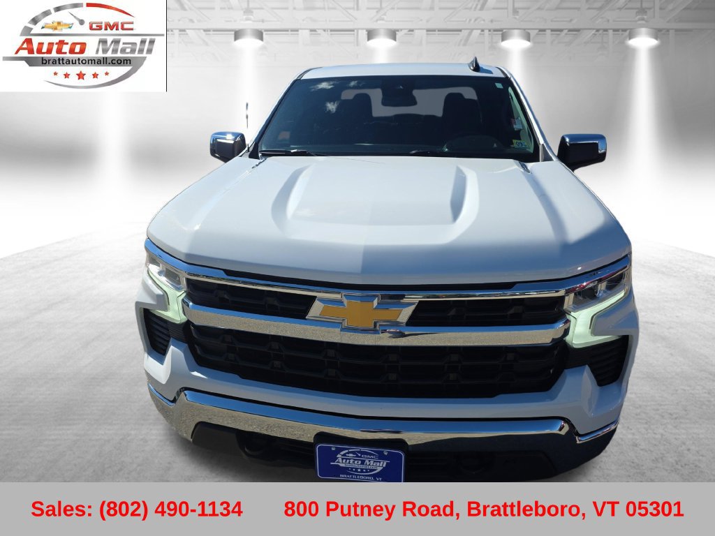 Used 2023 Chevrolet Silverado 1500 LT AWD/4WD image 3