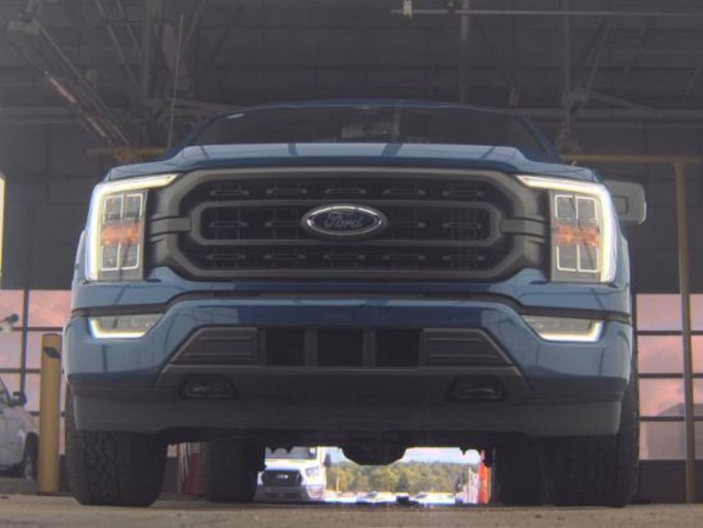 Used 2023 Ford F150 XLT w/ Equipment Group 302A High AWD/4WD image 4
