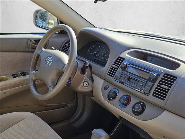 Used 2004 Toyota Camry LE FWD image 10