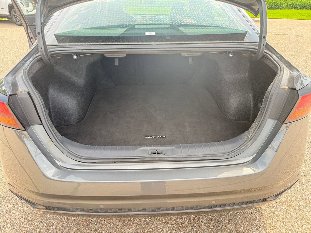 Used 2025 Nissan Altima 2.5 SV AWD/4WD image 35
