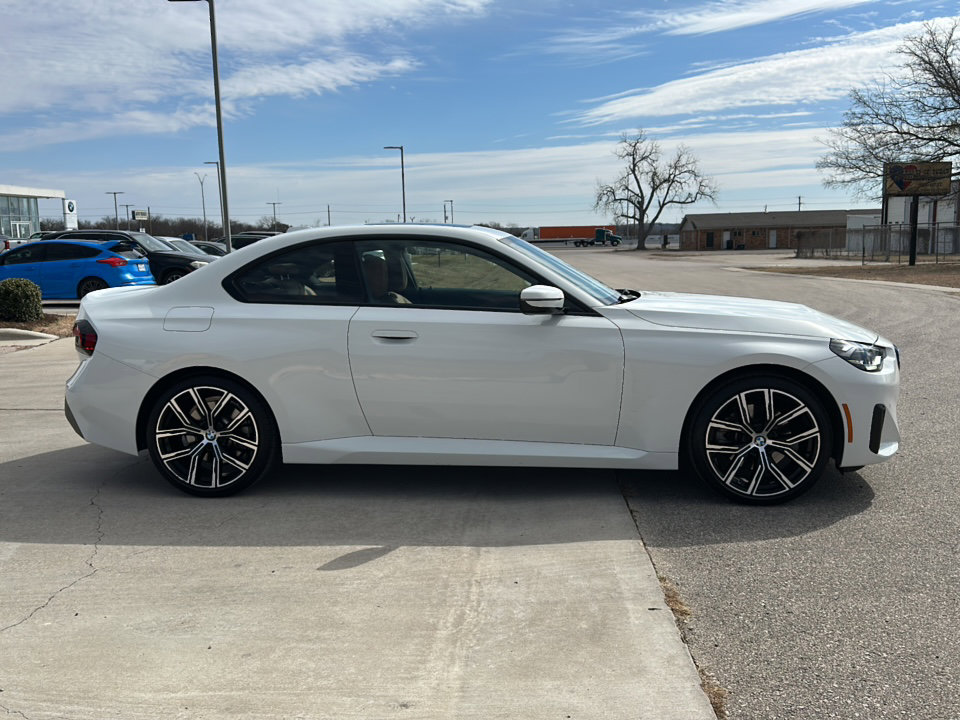 Certified 2024 BMW 230i xDrive xDrive w/ Convenience Package image 9