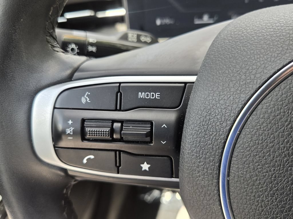 Used 2025 Kia K5 EX FWD image 25