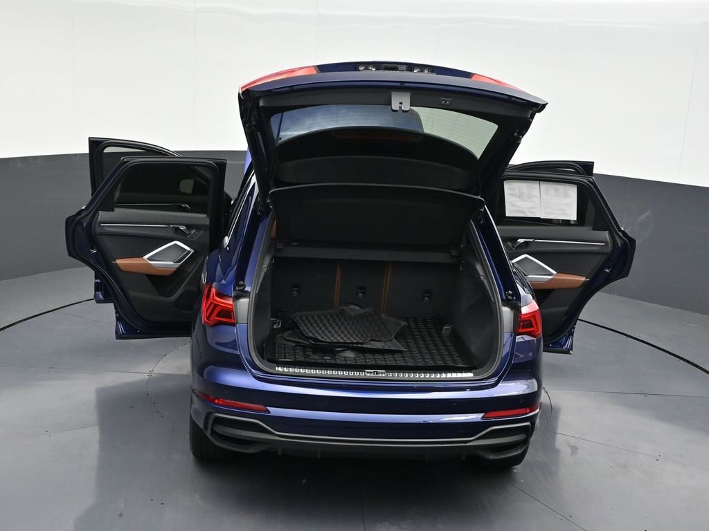 Used 2023 Audi Q3 2.0T Premium Plus w/ Premium Plus Package image 39