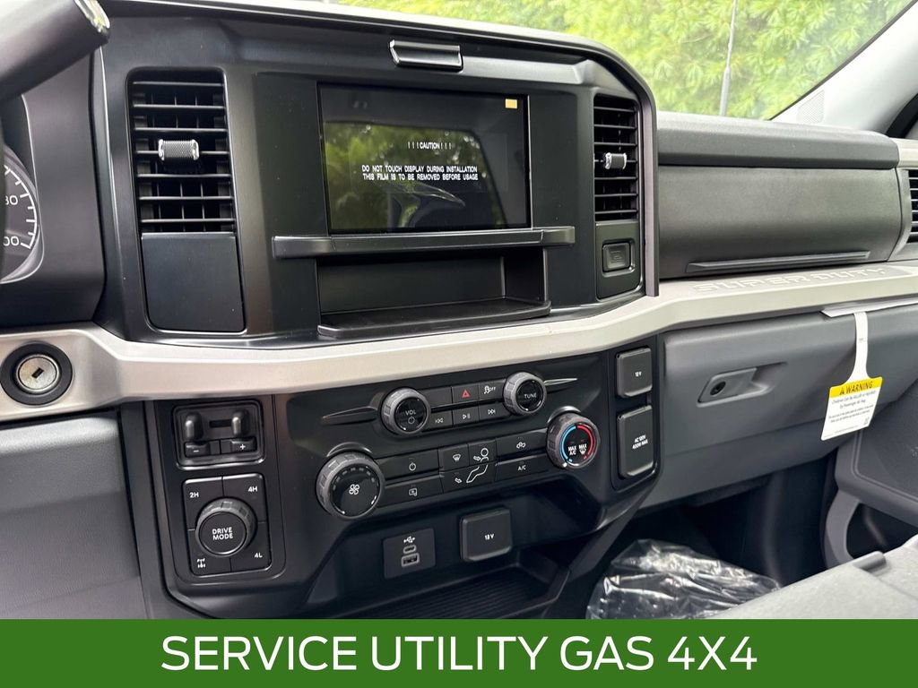 New 2025 Ford F350 XLT image 44