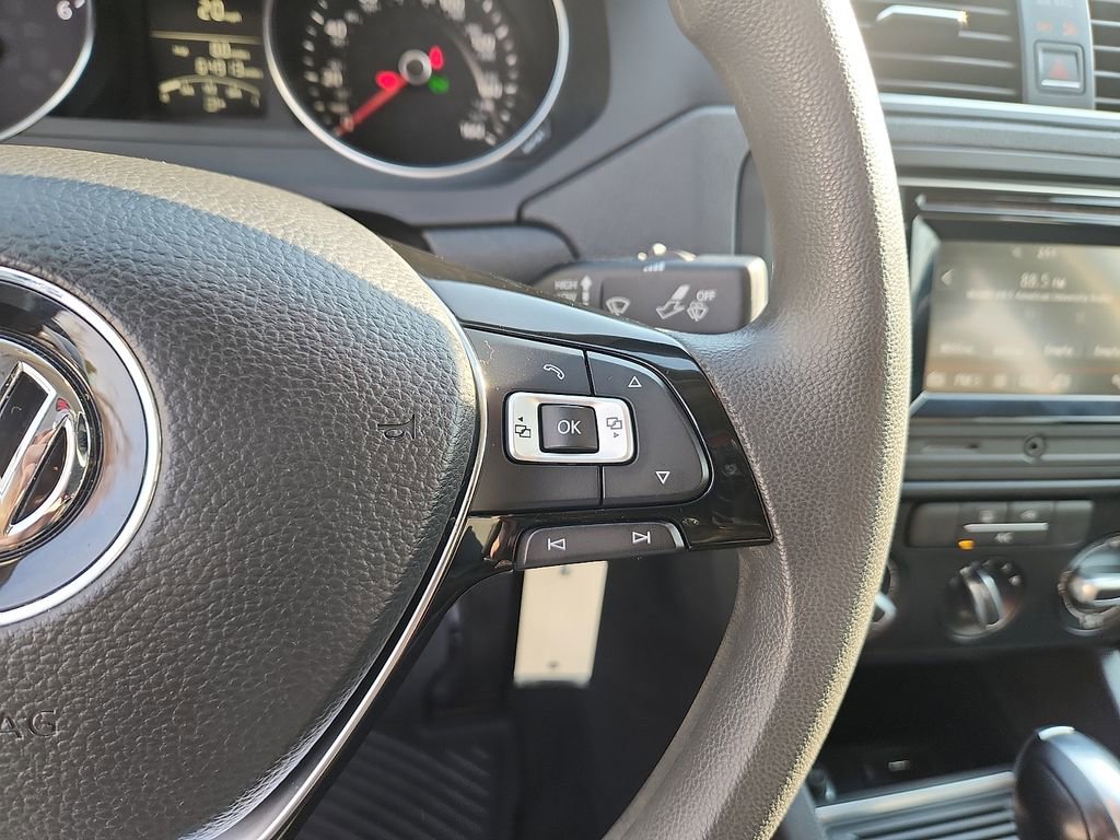 Used 2017 Volkswagen Jetta S image 21