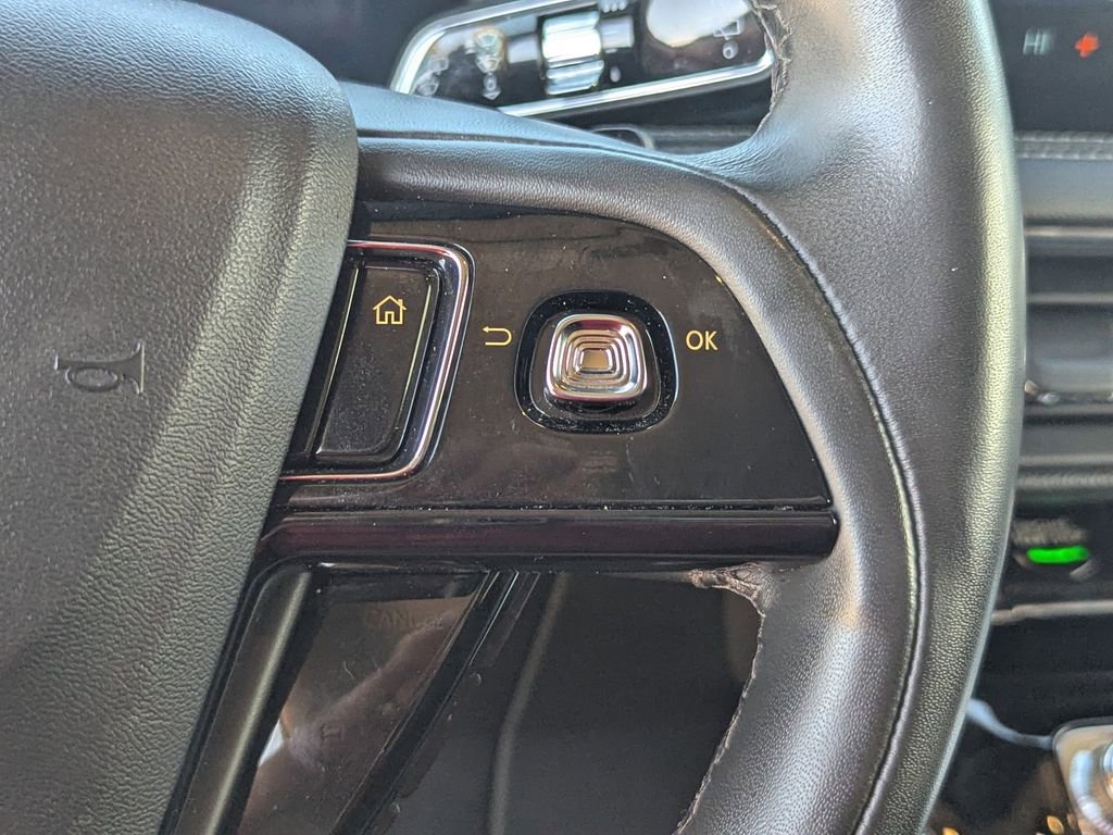 Used 2024 Lincoln Corsair Reserve image 32