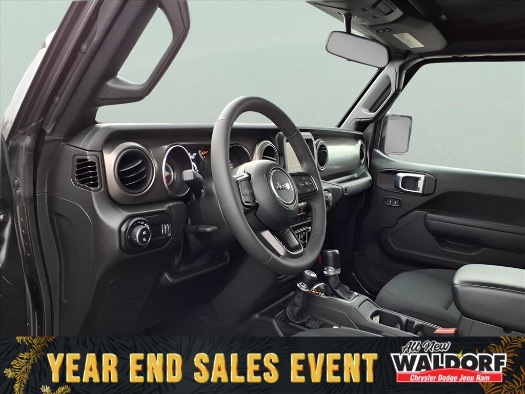 Used 2023 Jeep Gladiator Sport image 8