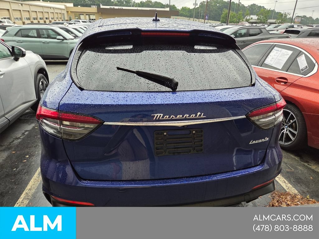 Used 2023 Maserati Levante Modena AWD/4WD image 11